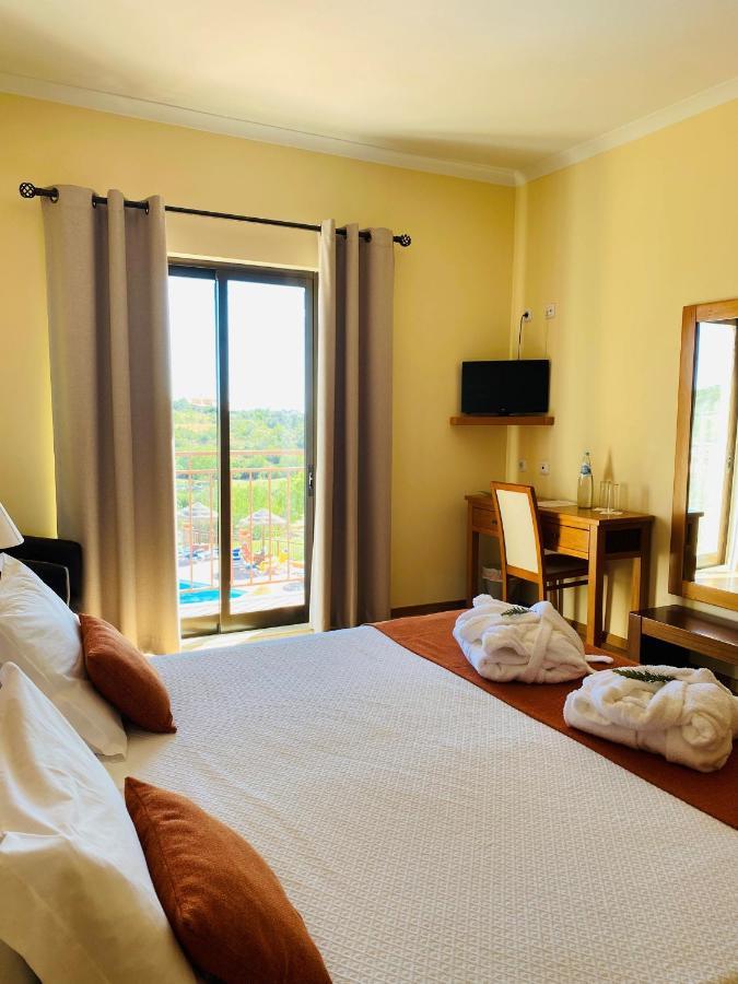 Quinta Dos Poetas Nature Hotel & Apartments Pechão Esterno foto